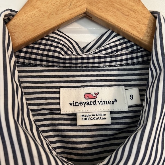 Vineyard Vines button up blouse Size 8 - Picture 3 of 5